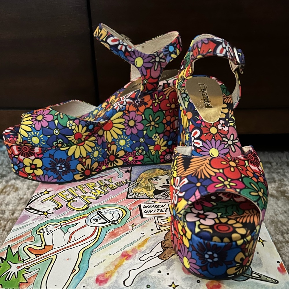 Jeffrey Campbell Dazing Floral Platform Wedge Sandals - Picture 5 of 10